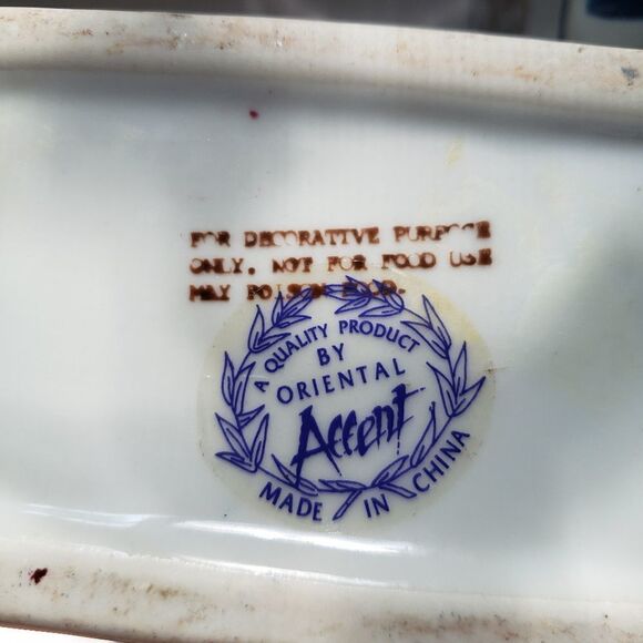 Accent by Oriental Decanters Vases - Picture 10 of 12